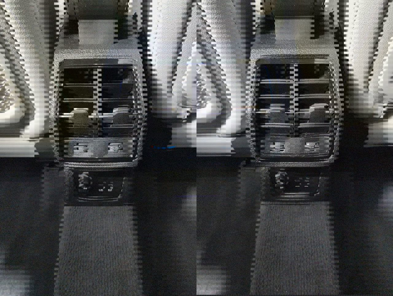 Used 2024 Audi Q3 2.0T Premium Plus image 21