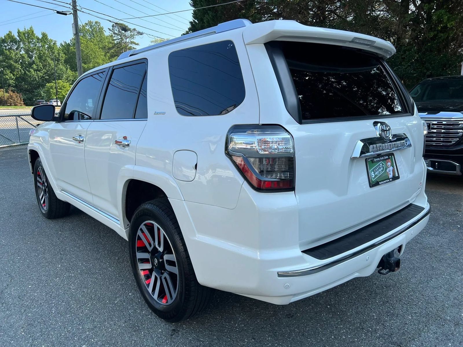 Used 2023 Toyota 4Runner Limited AWD/4WD image 6