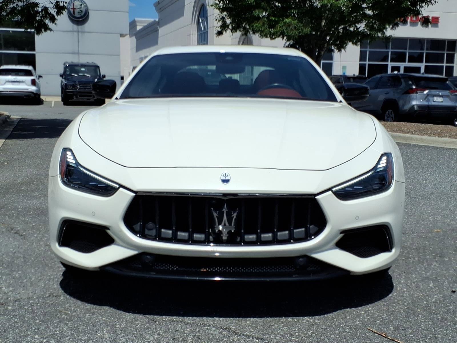 Used 2022 Maserati Ghibli Modena RWD image 13