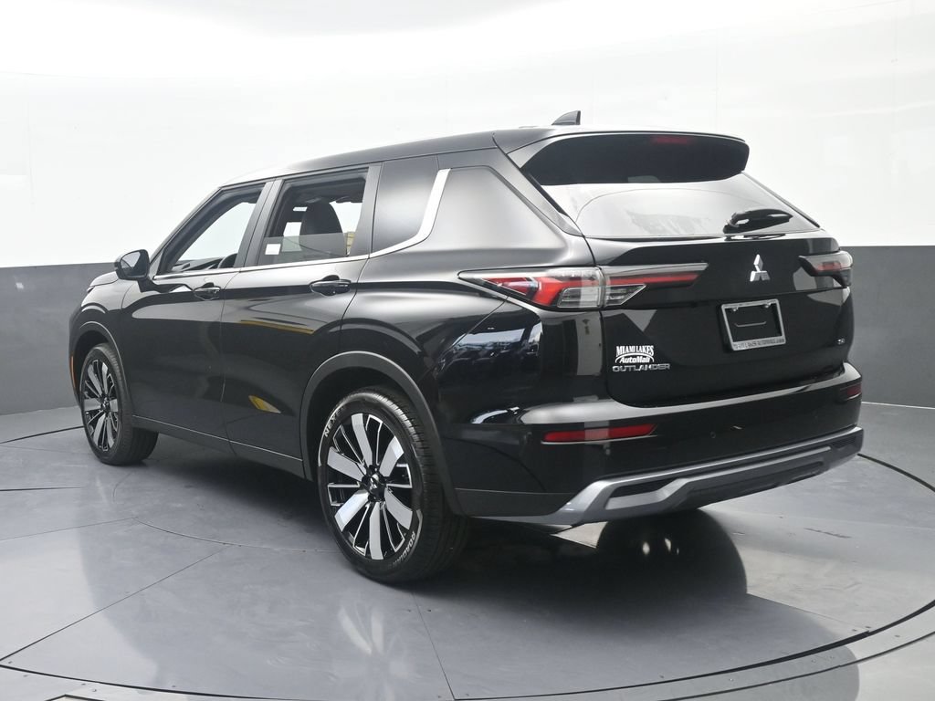 New 2026 Mitsubishi Outlander SE FWD image 4