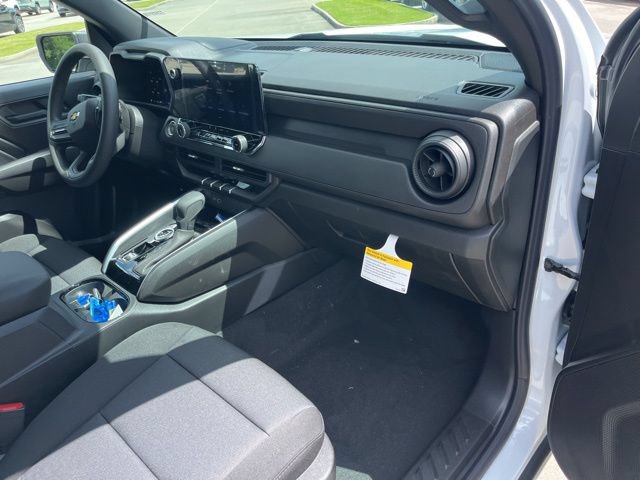 New 2026 Chevrolet Colorado W/T w/ WT Custom Package AWD/4WD image 32