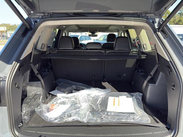 New 2026 Volkswagen Atlas SEL Premium R-Line image 13