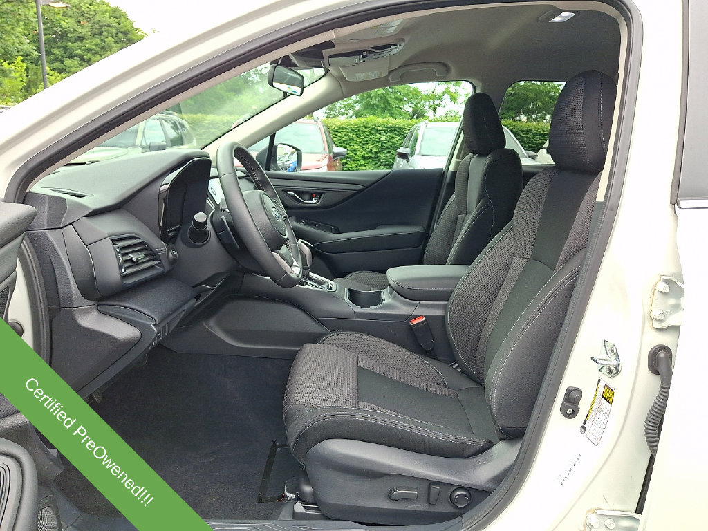 Used 2025 Subaru Outback Premium AWD/4WD image 13