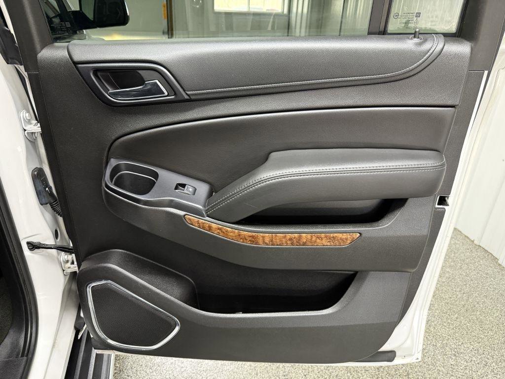 Used 2017 Chevrolet Suburban Premier image 37
