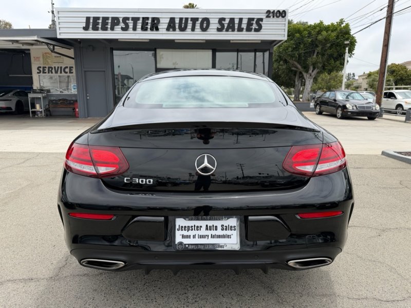 Used 2019 Mercedes-Benz C 300 Coupe w/ AMG Line image 5