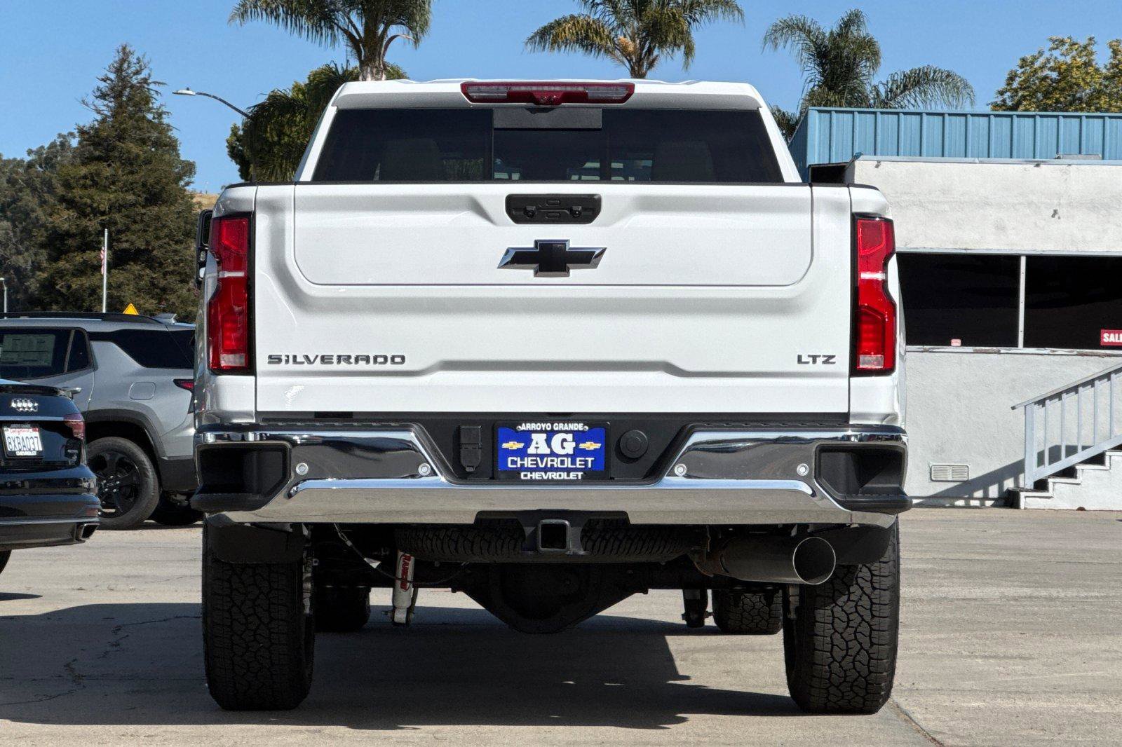 New 2026 Chevrolet Silverado 2500 LTZ w/ LTZ Premium Package AWD/4WD image 7