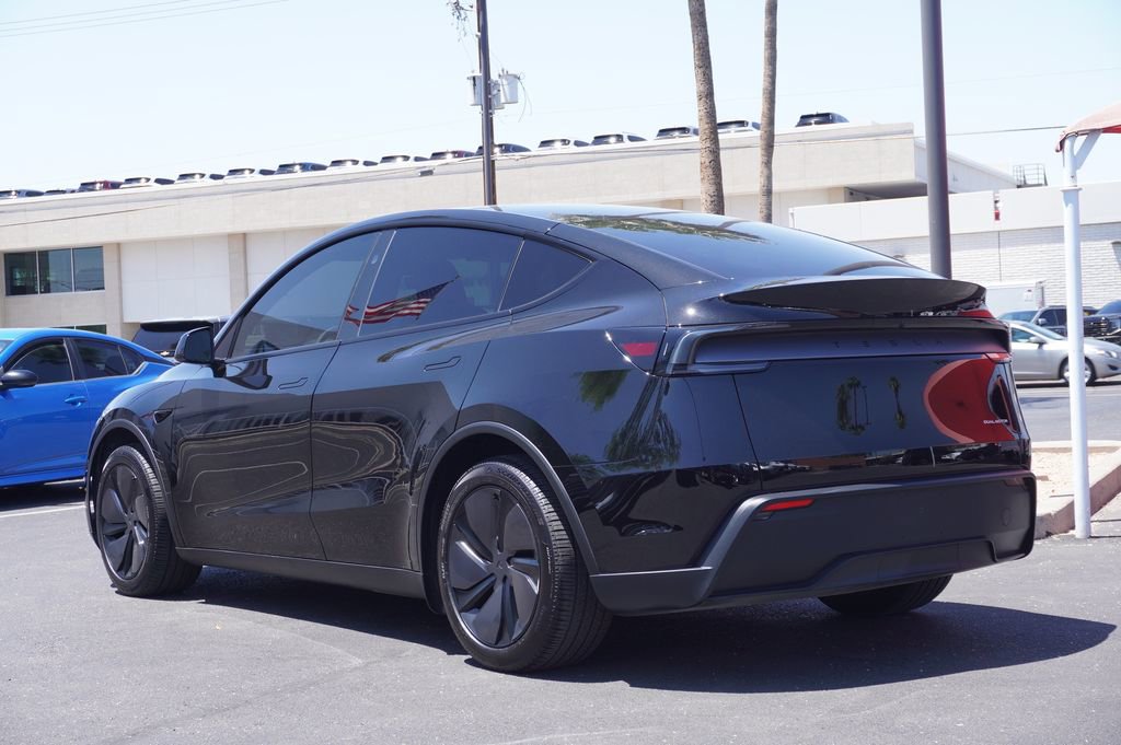 Used 2026 Tesla Model Y Long Range AWD/4WD image 3