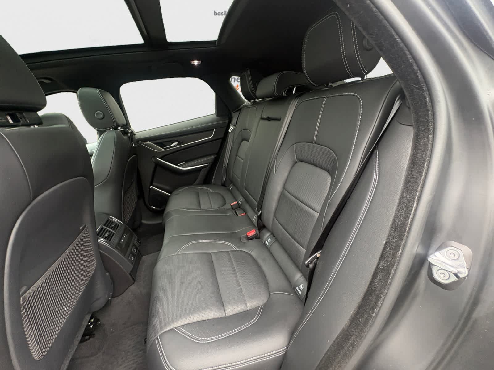 Used 2024 Jaguar F-PACE R-Dynamic S AWD/4WD image 18