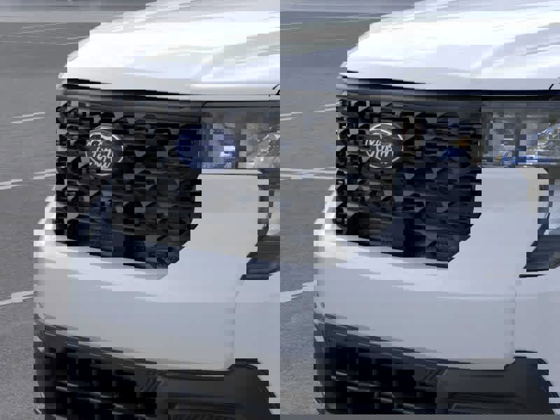 New 2026 Ford Maverick XL image 18