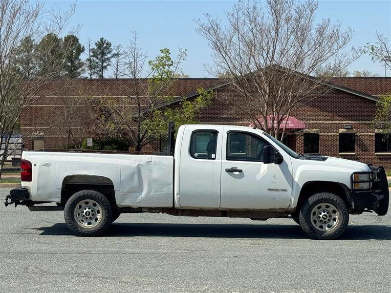 Used 2011 Chevrolet Silverado 3500 W/T image 8