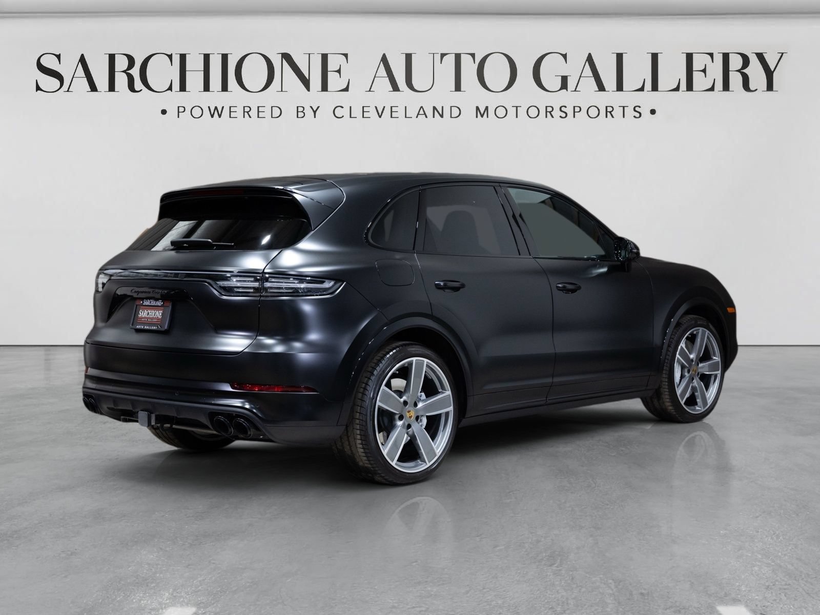 Used 2023 Porsche Cayenne Turbo AWD/4WD image 2