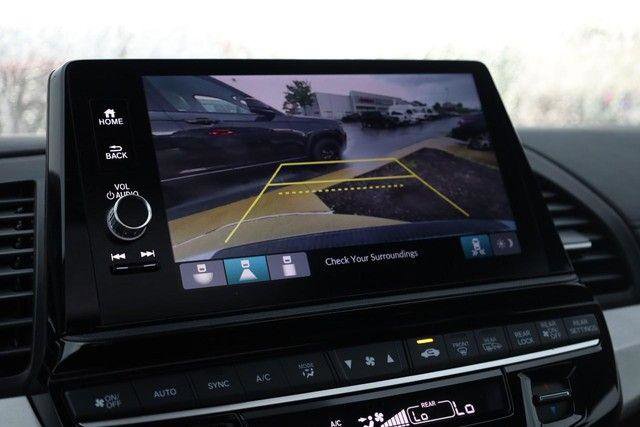 Used 2025 Honda Odyssey Sport-L image 15
