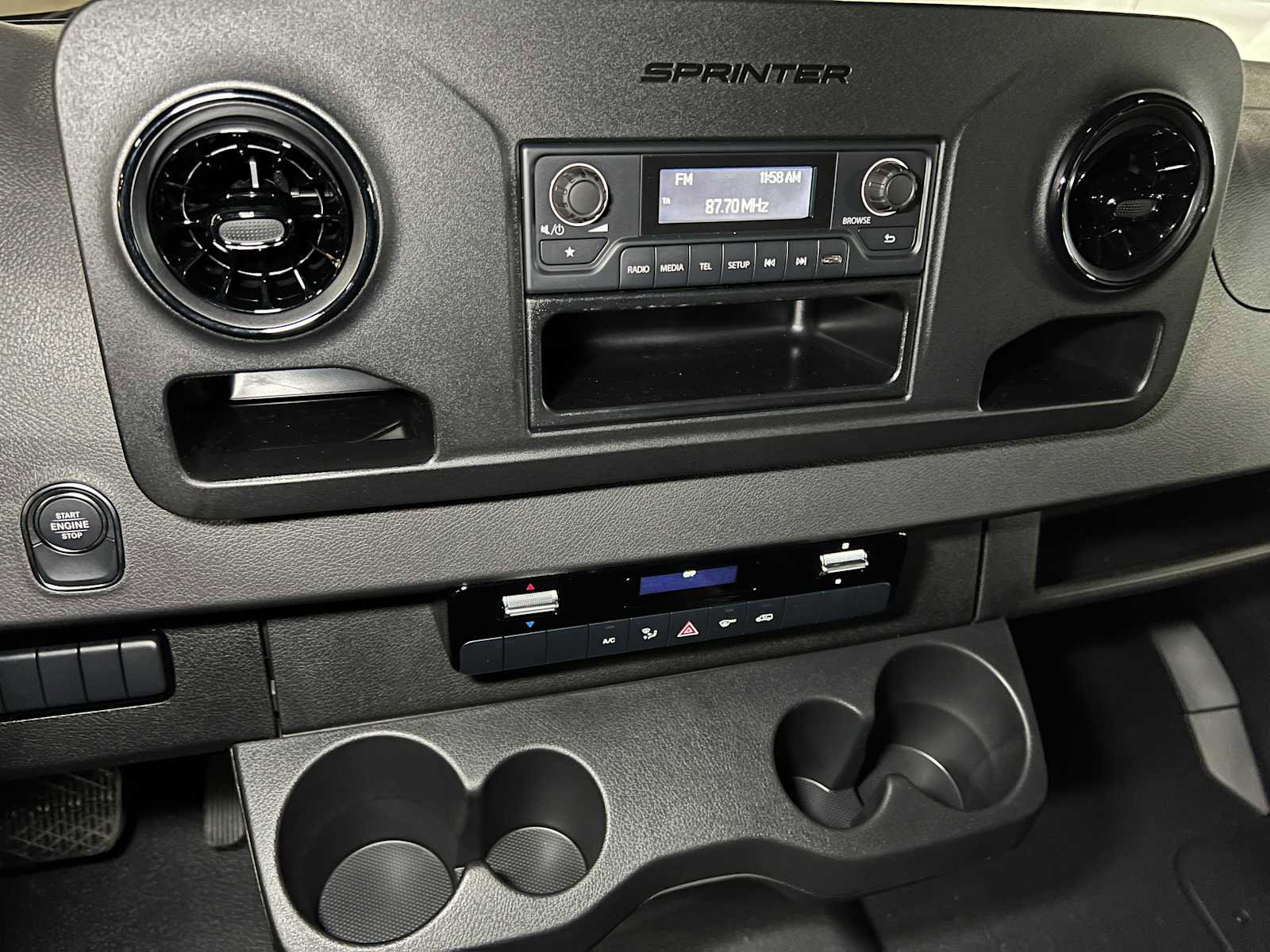 Used 2025 Mercedes-Benz Sprinter 2500 image 30