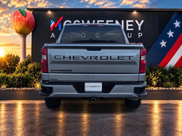 Used 2023 Chevrolet Silverado 1500 Custom w/ LPO, Dark Essentials Package AWD/4WD image 4