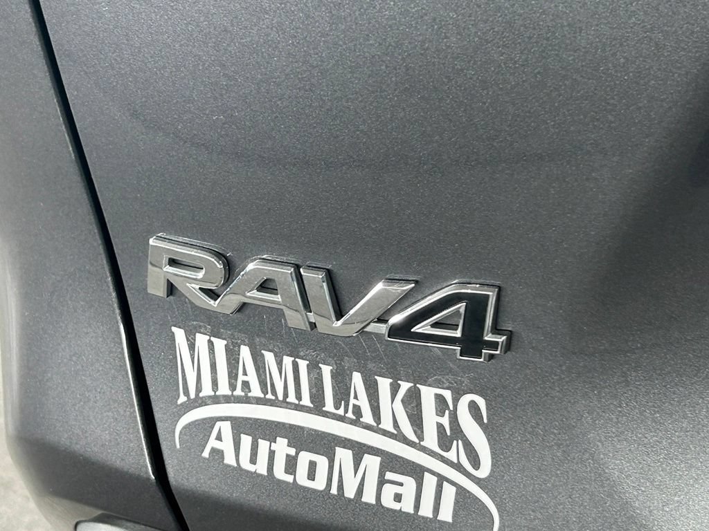 Used 2025 Toyota RAV4 LE FWD image 37