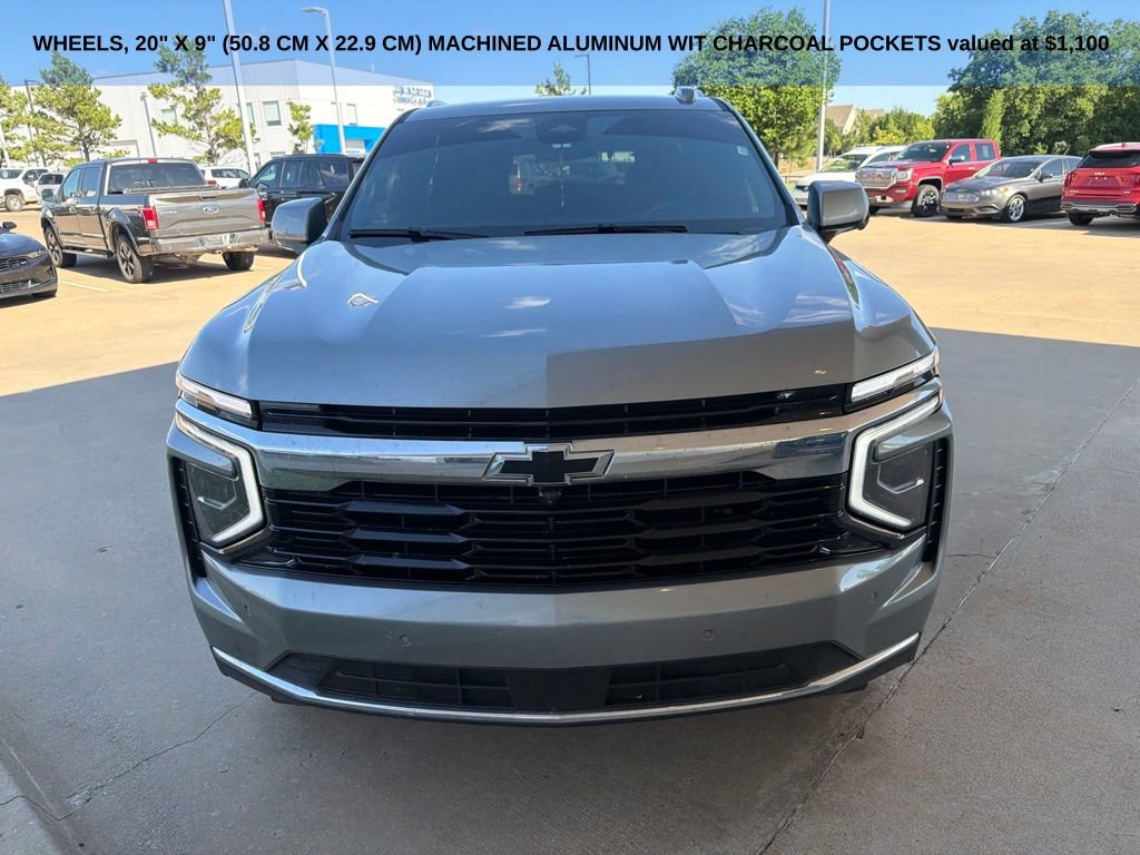 Used 2025 Chevrolet Tahoe LS AWD/4WD image 2