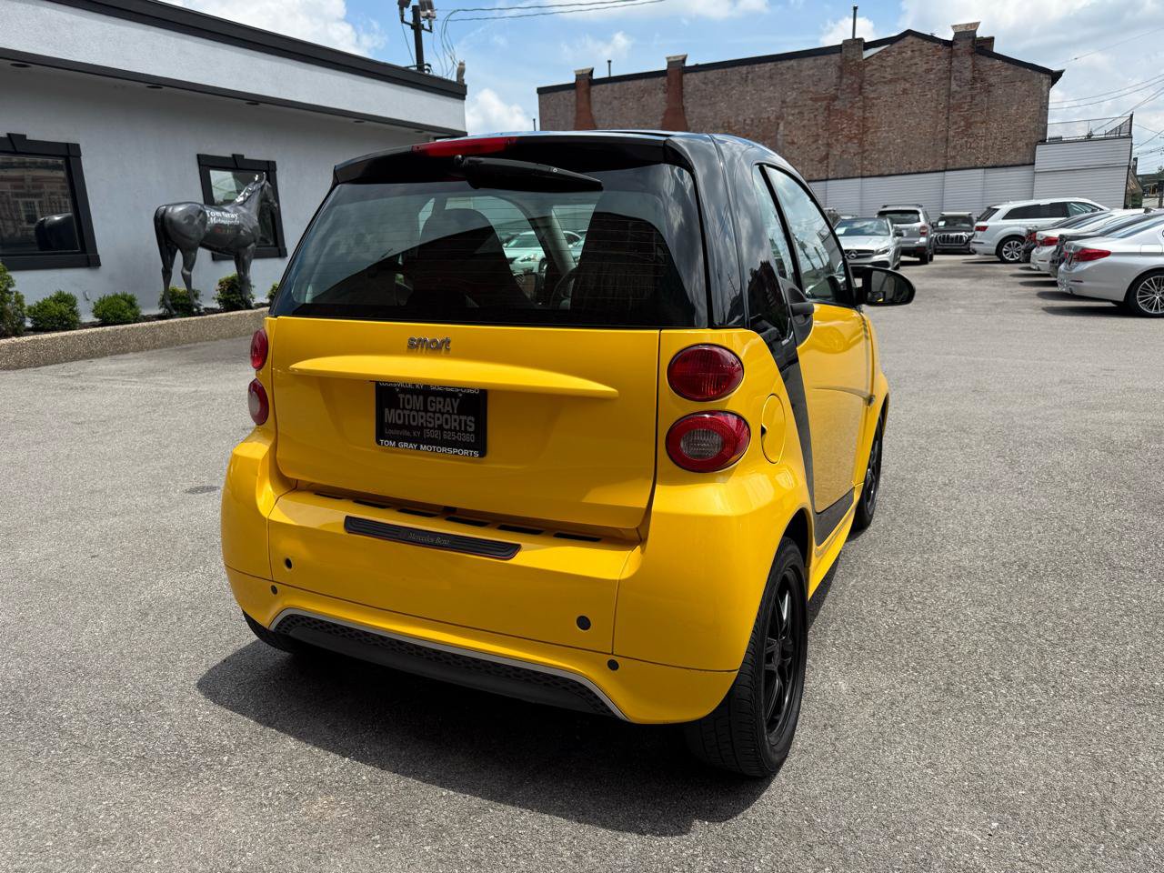 Used 2013 smart fortwo passion RWD image 3