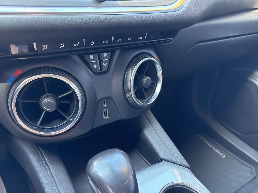 Used 2020 Chevrolet Blazer LT FWD image 30