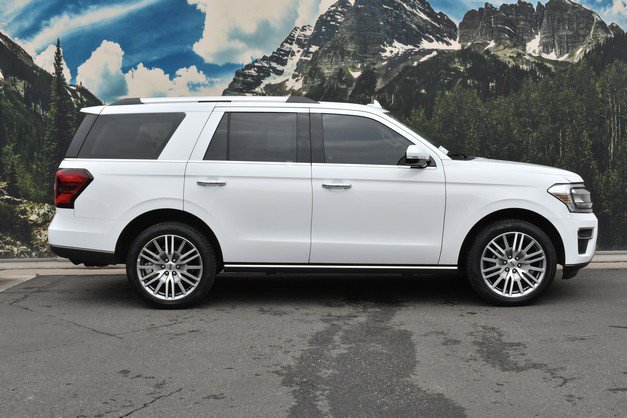 Used 2022 Ford Expedition Limited AWD/4WD image 2