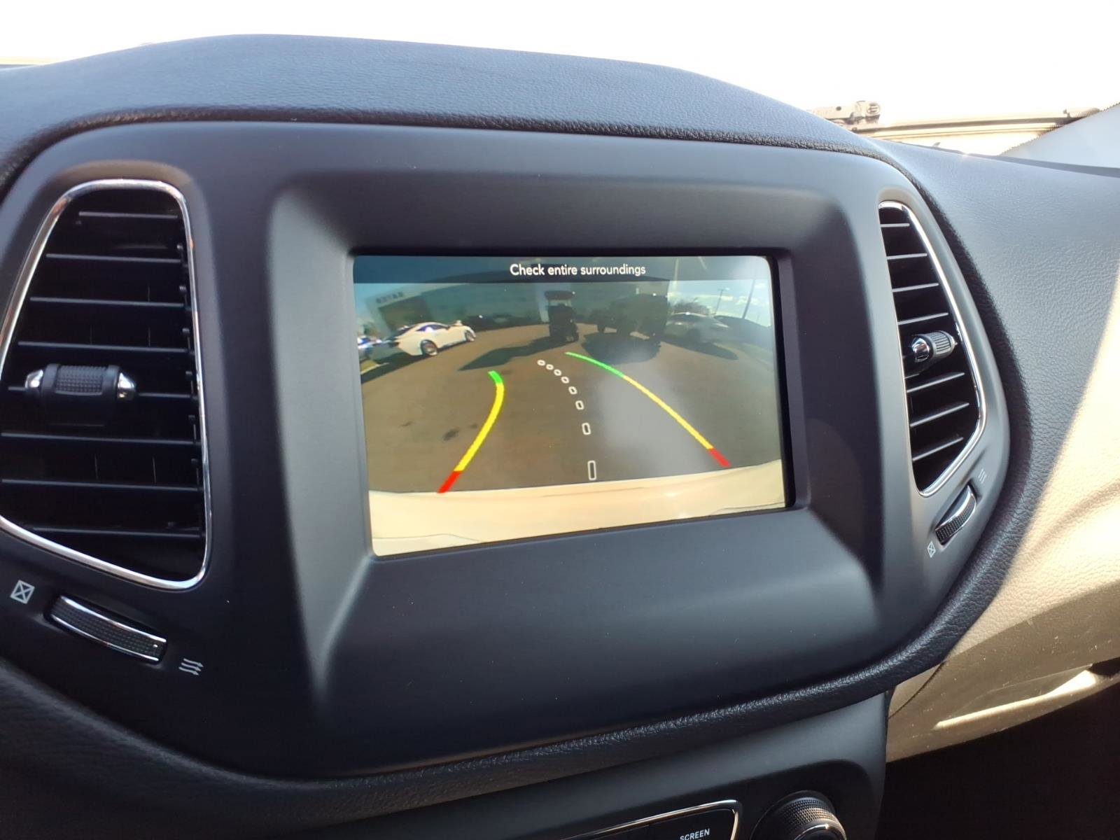 Used 2018 Jeep Compass Sport w/ Tech Group image 21