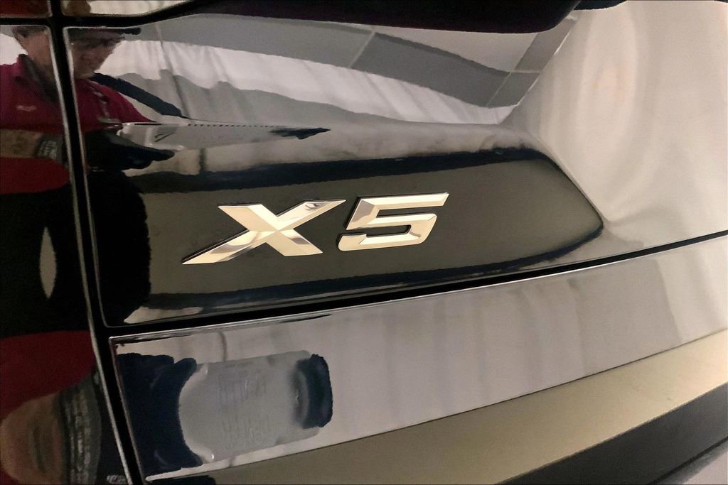 Certified 2024 BMW X5 xDrive50e w/ M Sport Package image 7