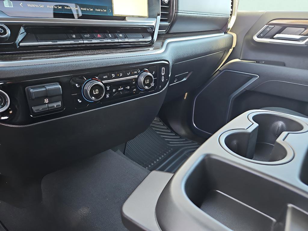 Used 2025 Chevrolet Silverado 2500 LT w/ Convenience Package image 20