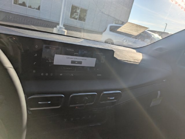 New 2027 Nissan Sentra SR w/ Floor Mat Package FWD image 20