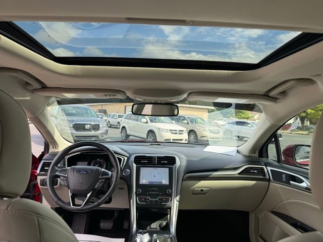 Used 2020 Ford Fusion SEL image 35