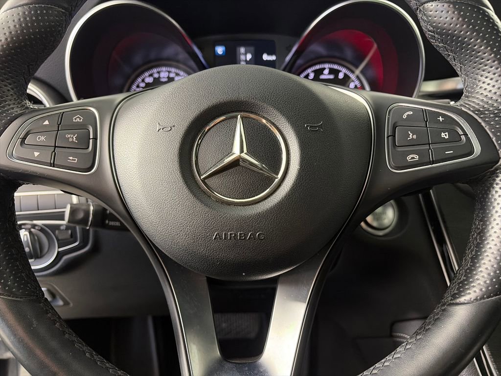 Used 2018 Mercedes-Benz GLC 300 4MATIC image 16