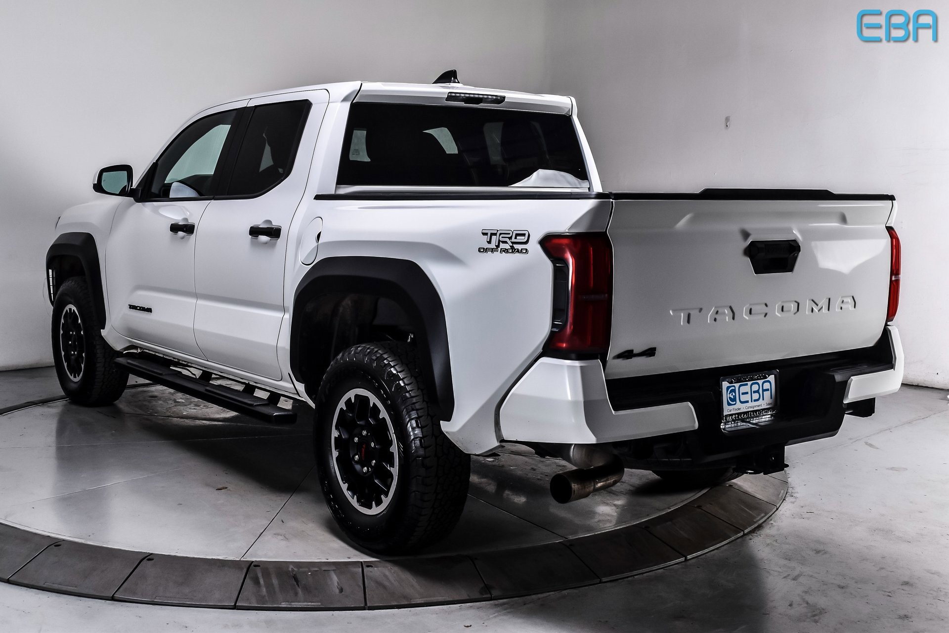 Used 2025 Toyota Tacoma TRD Off-Road image 6