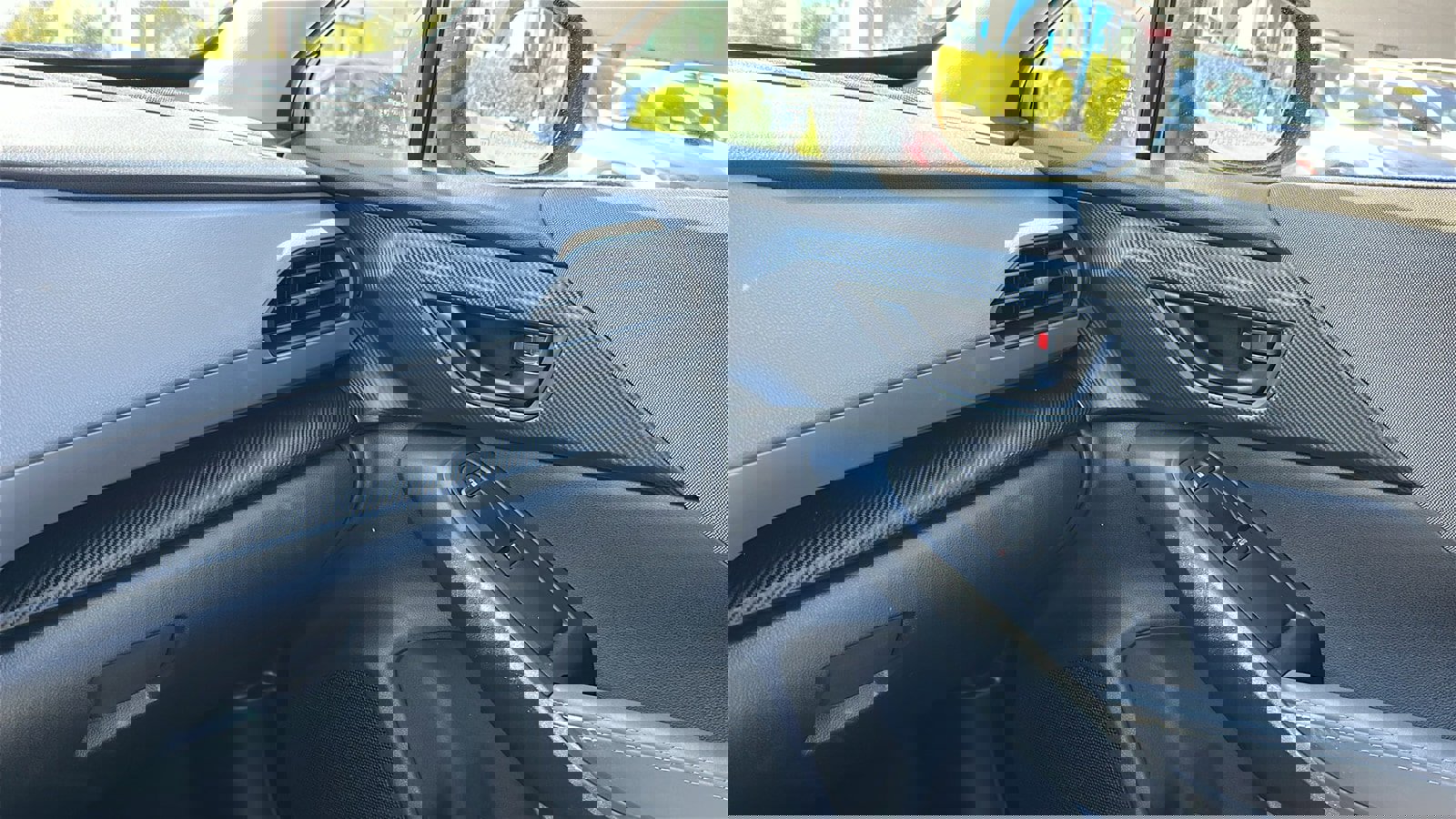 Used 2024 Subaru Crosstrek 2.0i Premium image 22