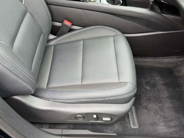 Used 2024 Chevrolet Blazer EV LT AWD/4WD image 9