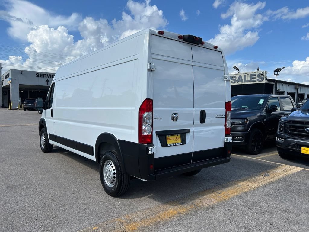 Used 2026 RAM ProMaster 2500 w/ Safety Group FWD image 4