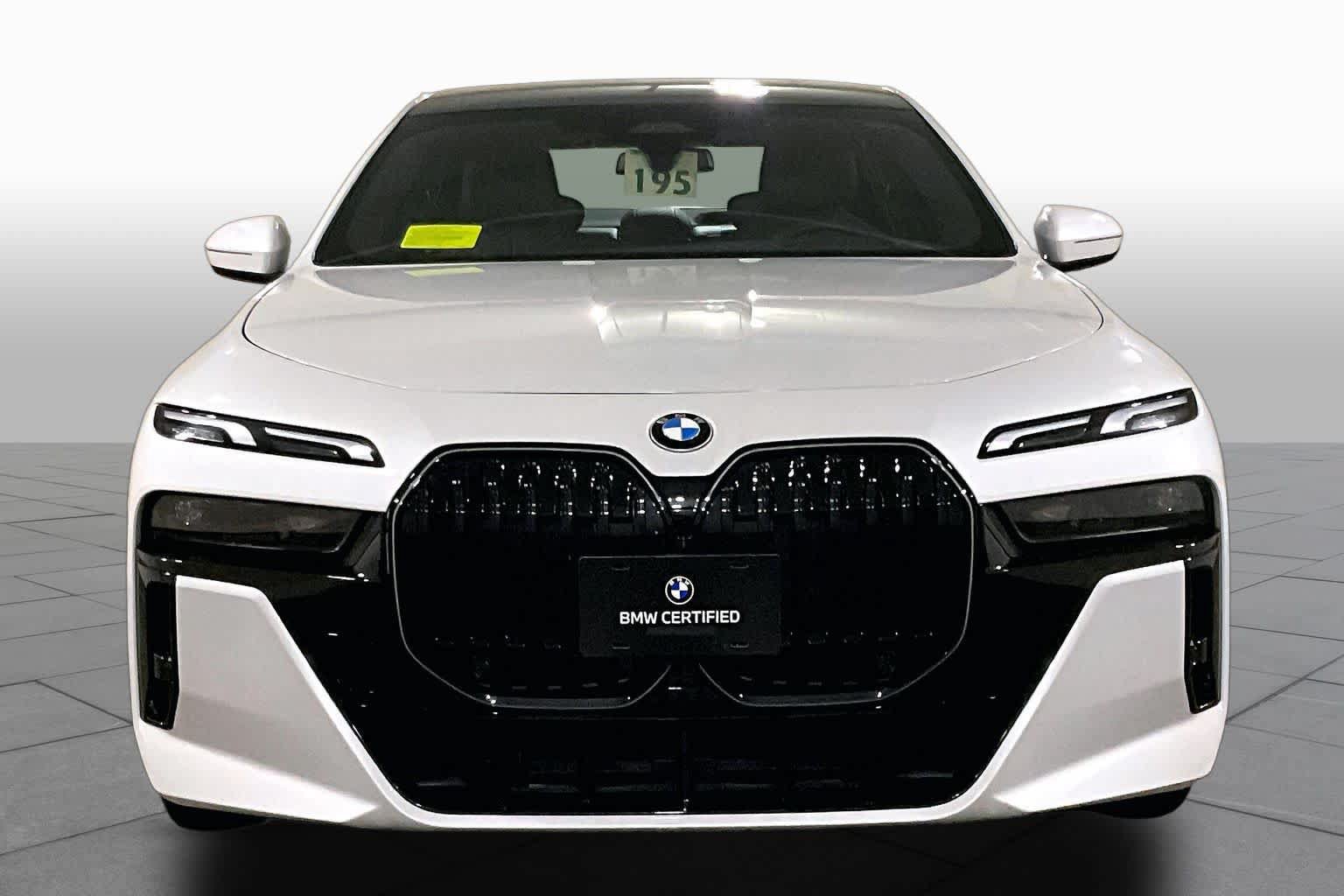 Used 2026 BMW 740i xDrive AWD/4WD image 3
