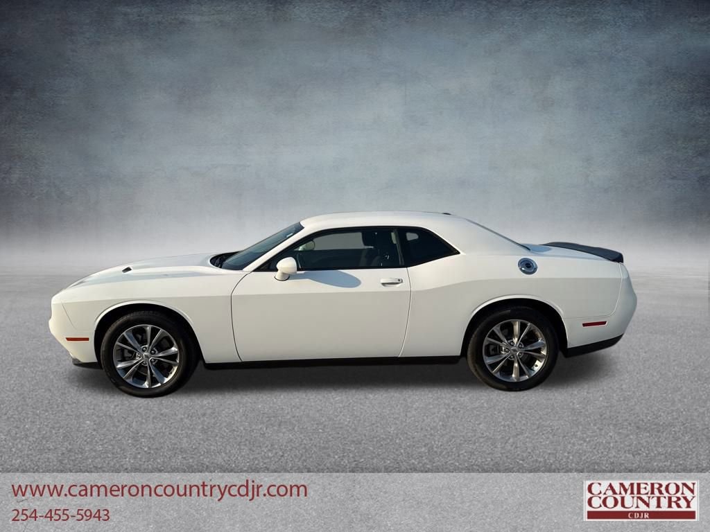 Used 2023 Dodge Challenger SXT w/ Cold Weather Group image 6