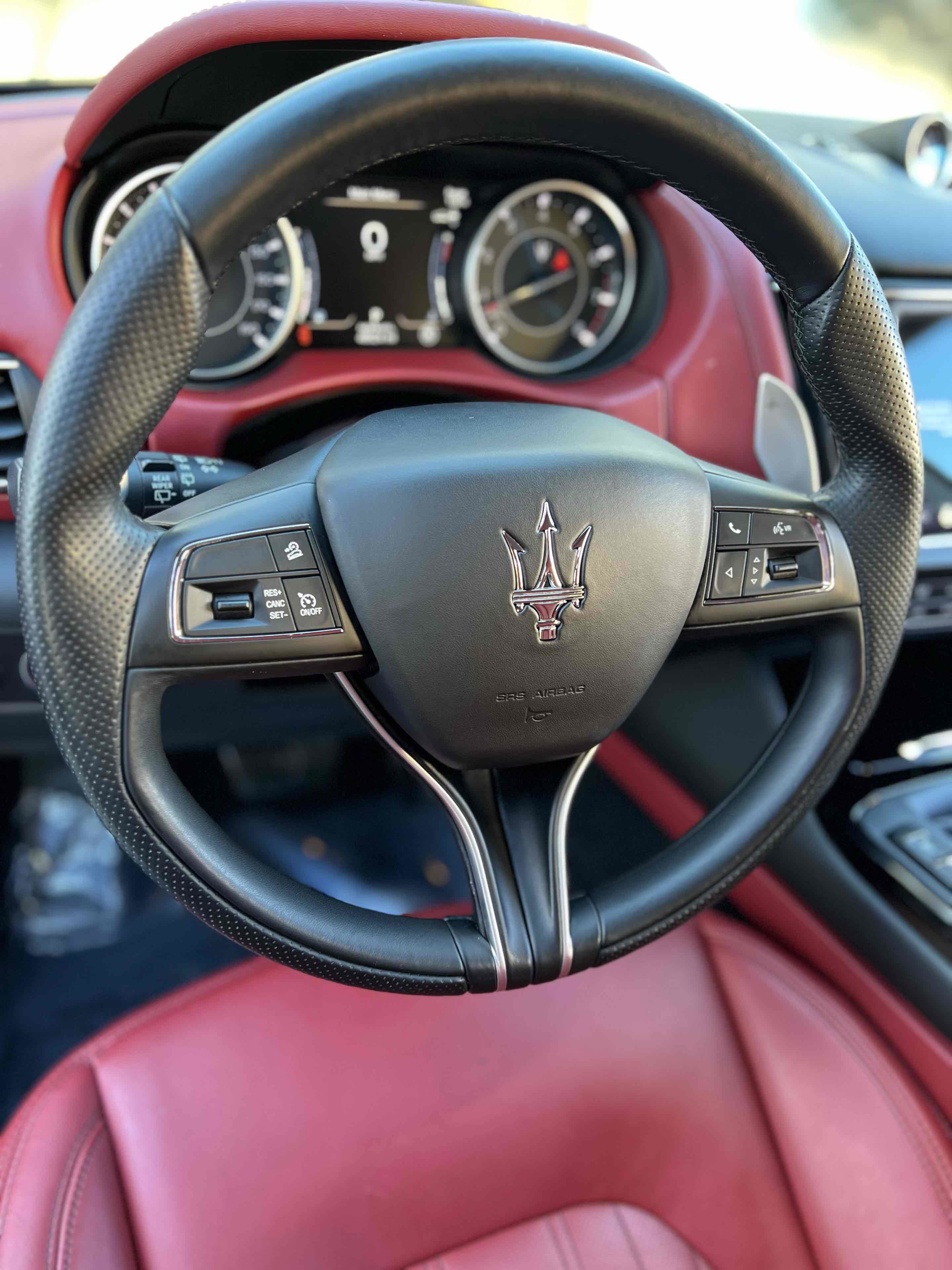 Used 2021 Maserati Levante image 40