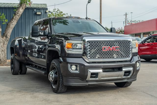 Used 2015 GMC Sierra 3500 Denali w/ Duramax Plus Package AWD/4WD image 8