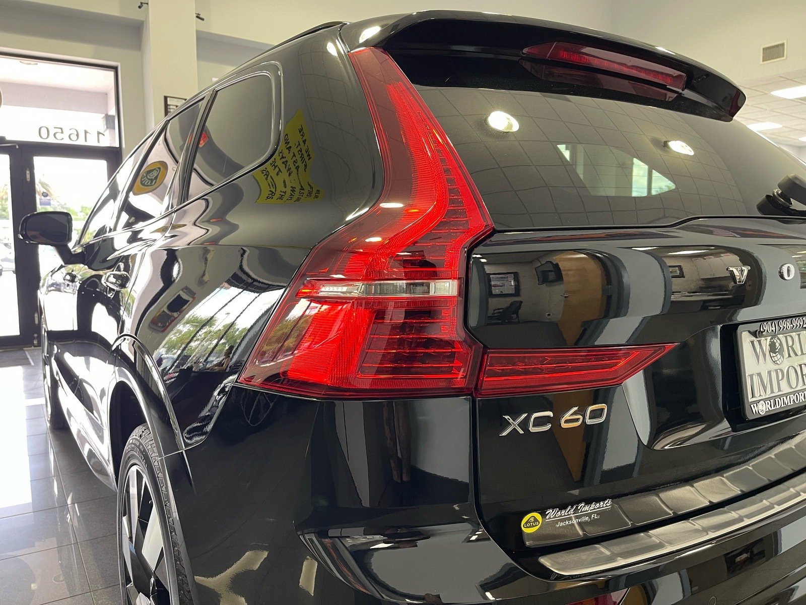 Used 2024 Volvo XC60 T8 Plus AWD/4WD image 15