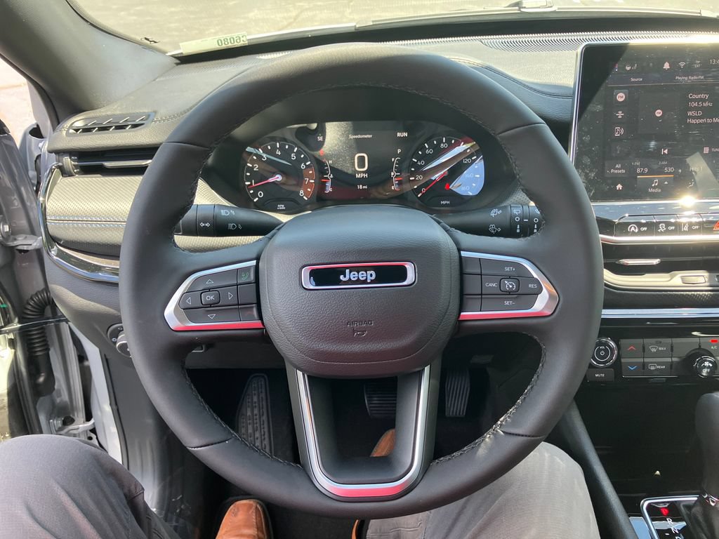 New 2026 Jeep Compass Latitude AWD/4WD image 17