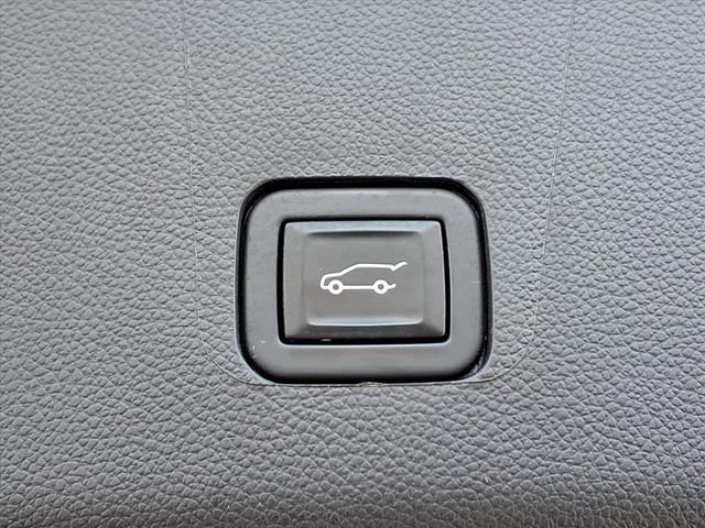 Certified 2023 Chevrolet Traverse LT image 8