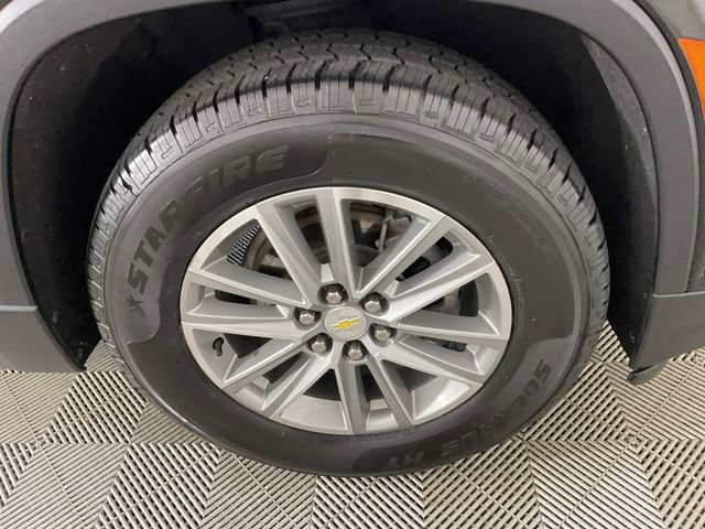 Used 2022 Chevrolet Traverse LT FWD image 14