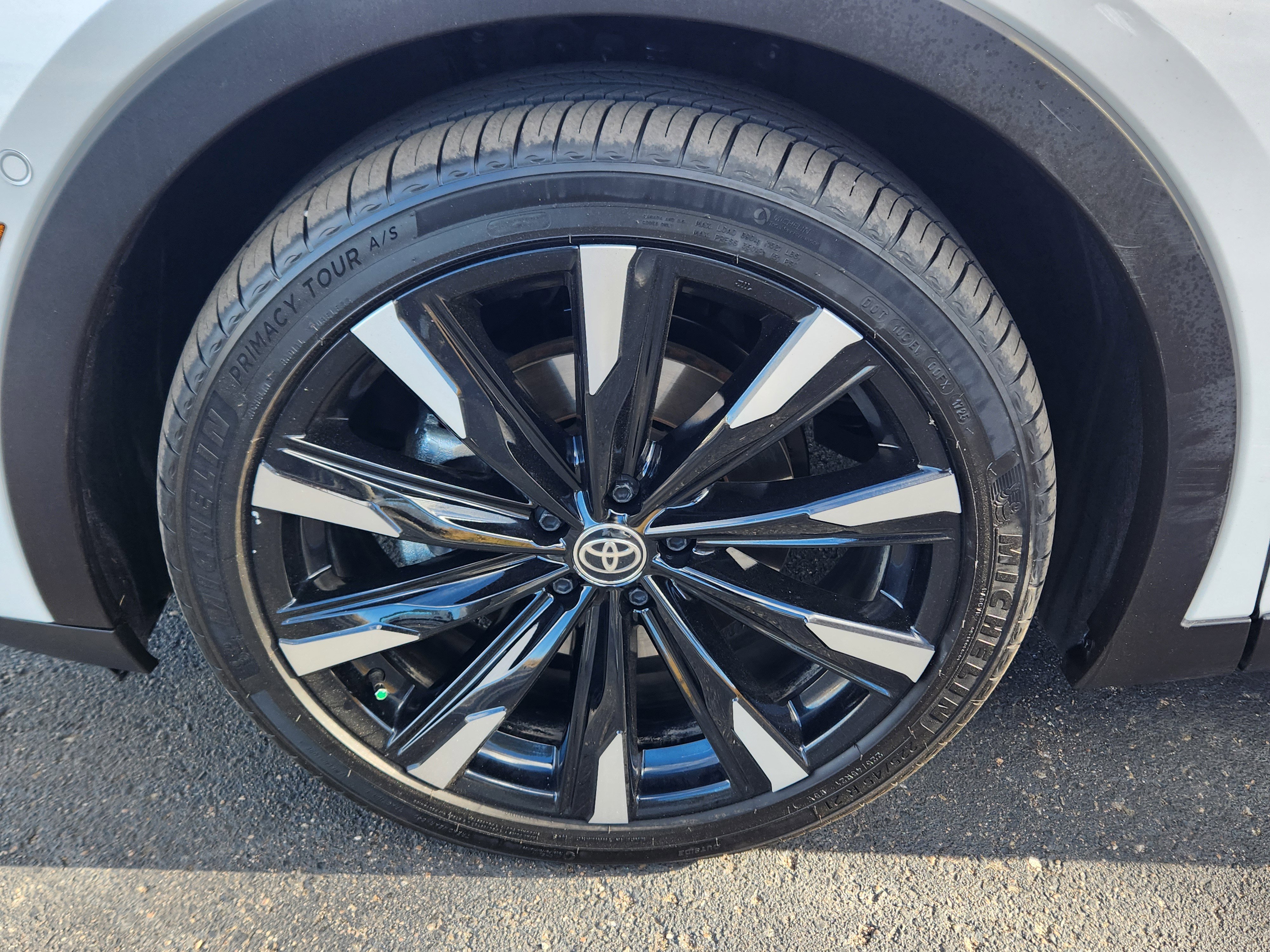 Used 2026 Toyota Crown Platinum image 24