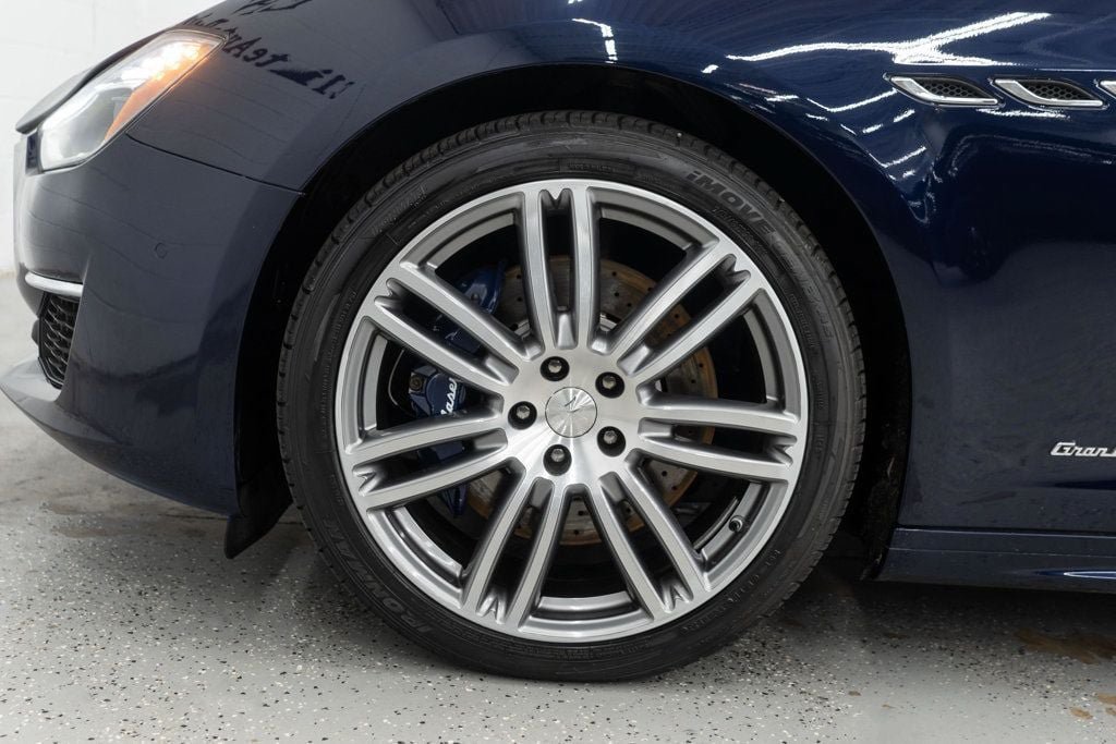 Used 2018 Maserati Ghibli S GranLusso RWD image 31