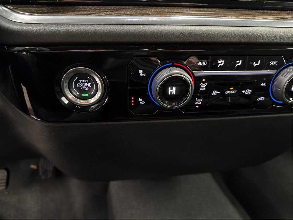 Used 2024 Chevrolet Silverado 1500 LT image 33