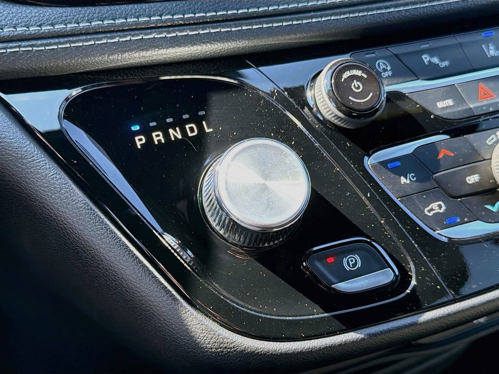 New 2027 Chrysler Pacifica Select FWD image 20