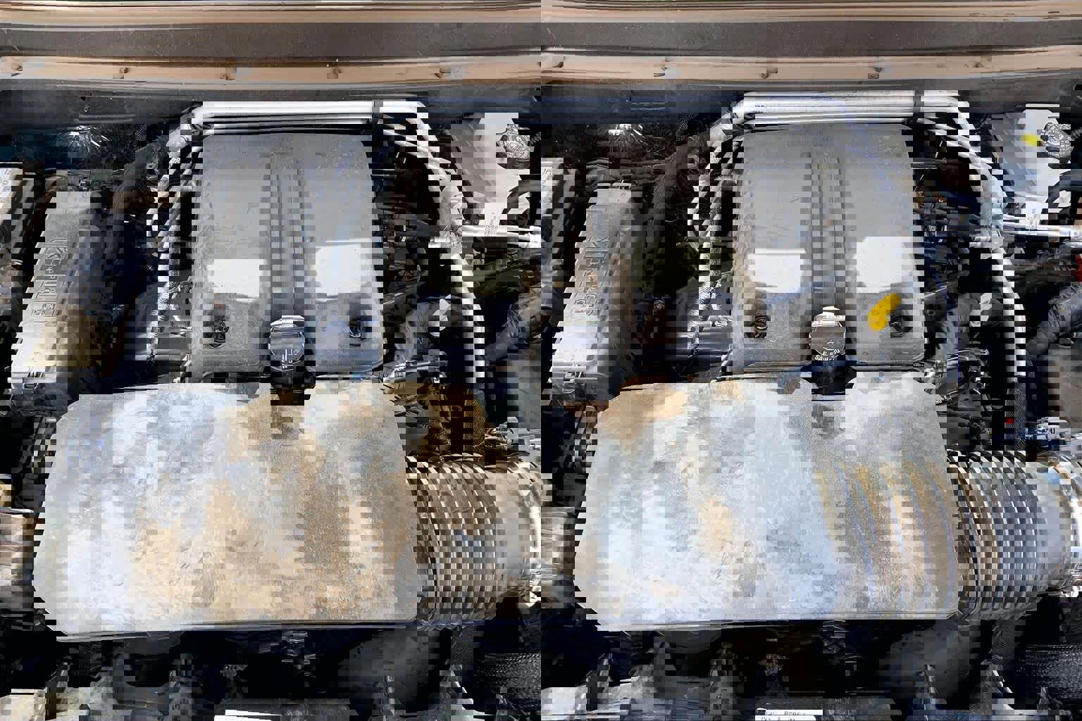 Used 2024 GMC Canyon AT4 w/ Technology Package image 33