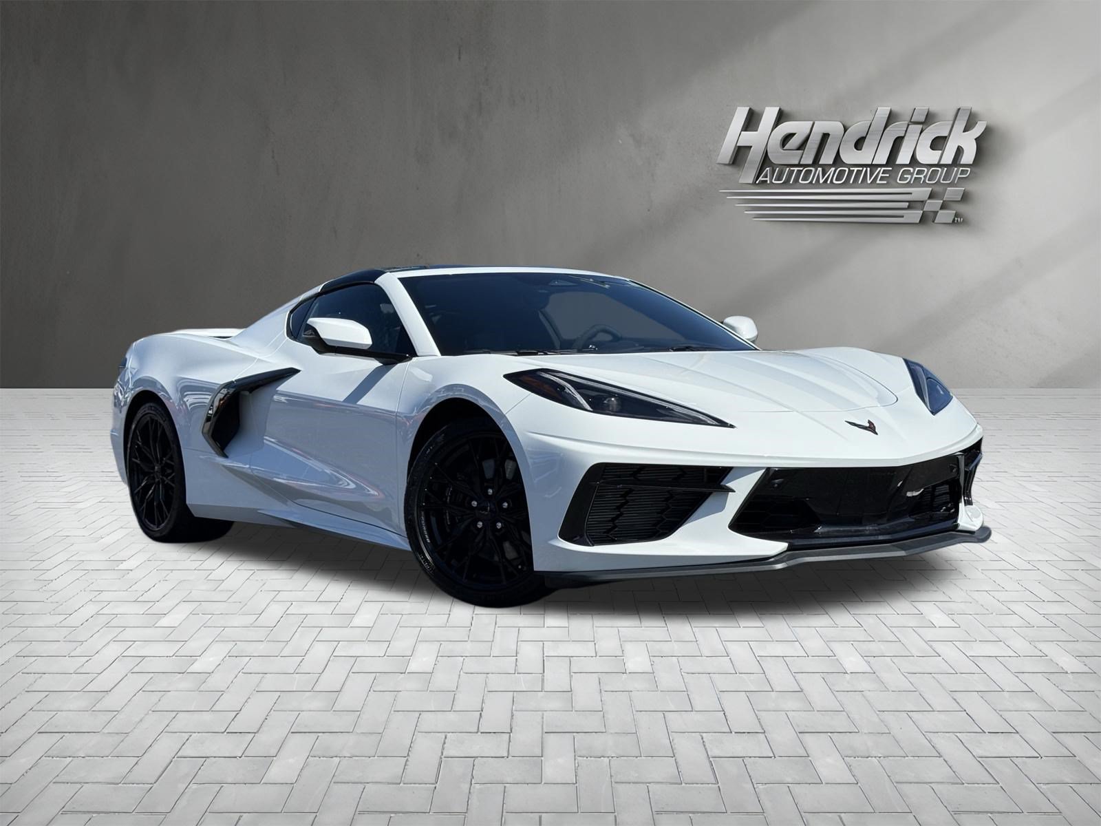 Used 2025 Chevrolet Corvette Stingray Preferred Cpe w/ Z51 Performance Package RWD image 2