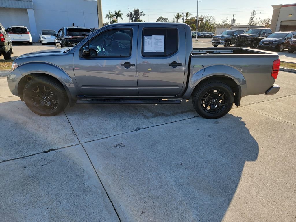 Used 2020 Nissan Frontier SV w/ Midnight Edition Floor Mats image 2