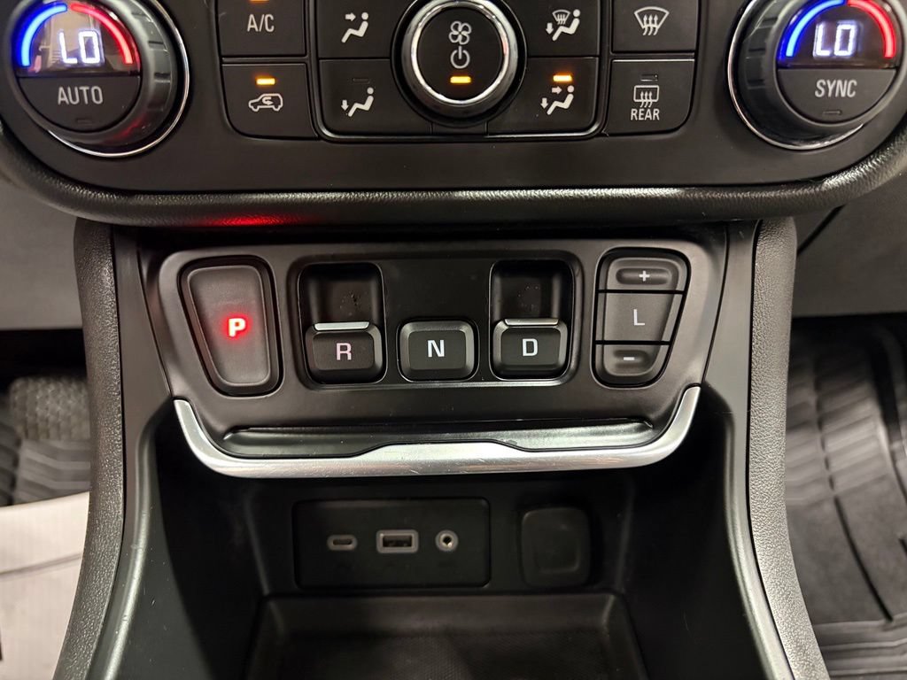Used 2020 GMC Terrain SLE w/ Driver Convenience Package FWD image 19