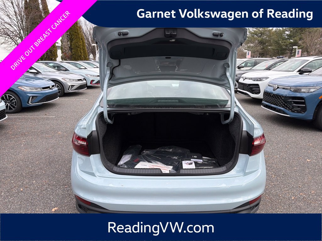 New 2026 Volkswagen Jetta GLI Autobahn FWD image 17